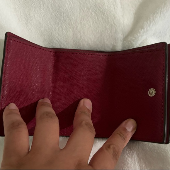 Kate Spade trifold wallet - Picture 4 of 5